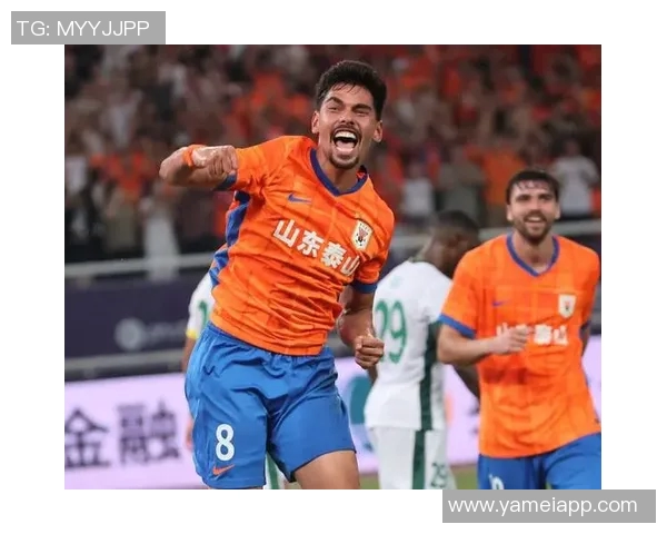 泰山队外援马德鲁加与泽卡共赏济南夜景尽显美丽风光