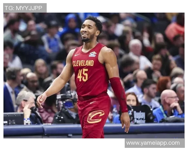 米切尔谈球队表现：在压力下展现应有水平并取得胜利