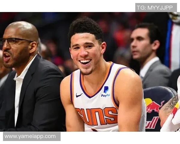 马威称赞布克全面实力训练中深刻体会他的非凡能力